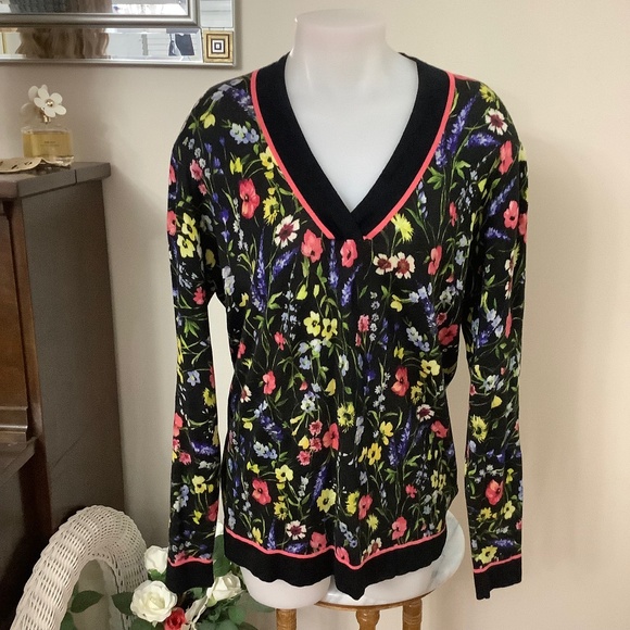 ESCADA Wool 75% Silk 25% Fine Knit Top Sz Large - Picture 1 of 12